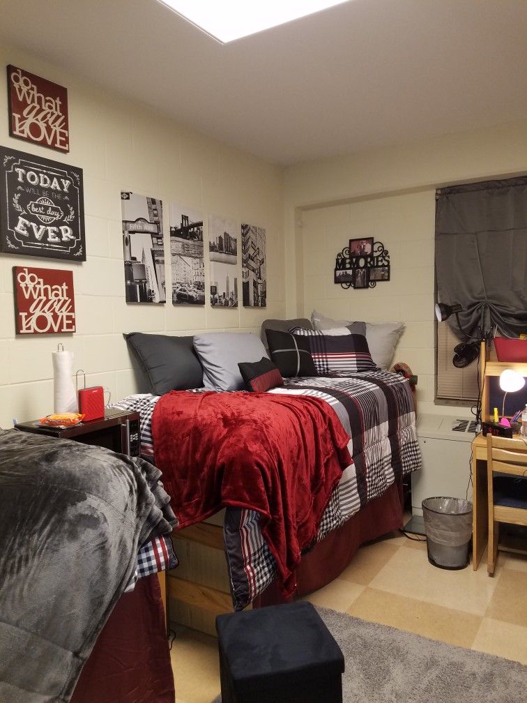 Red Dorm Room for Guys