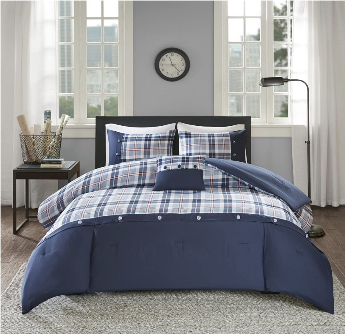 bring-preppy-style-to-your-restful-retreat-with-this-chic-comforter-set