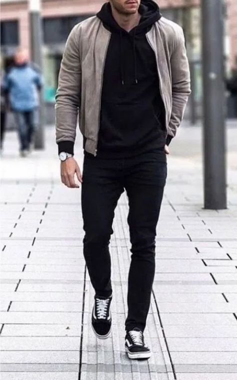 10 Stylish Spring Outfits for Teenage Guys (With Pictures)