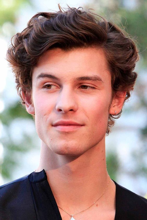 15 Best Hairstyles for Teenage Guys with Wavy Hair