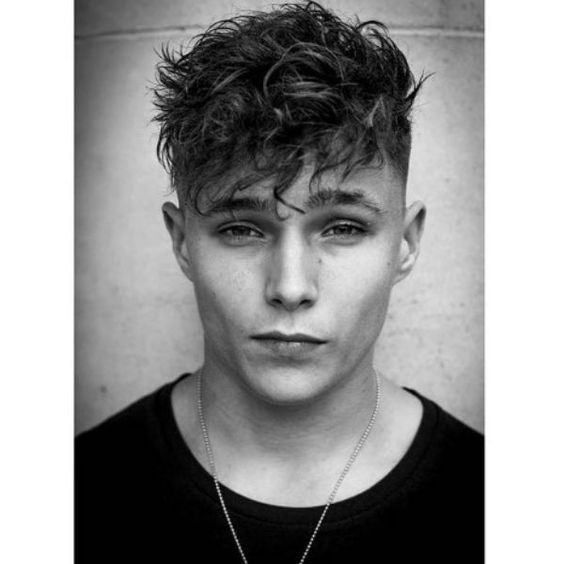 Wavy Hairstyles for Teenage Guys