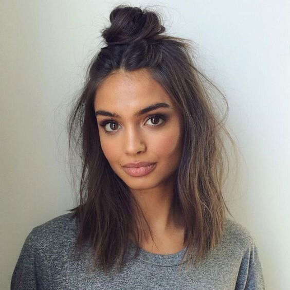 15 Best Hairstyles for Teenage Girls with Straight Hair