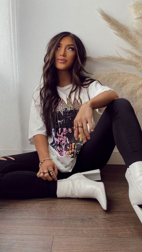 white graphic tee outfits for girls