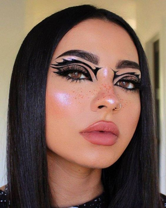 50 Easy & Creative Festival Makeup Ideas in 2023