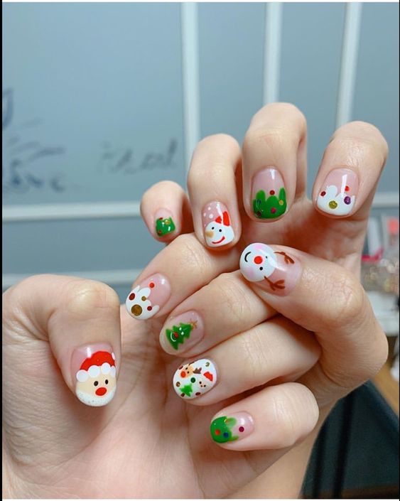 winter nails with Christmas characters