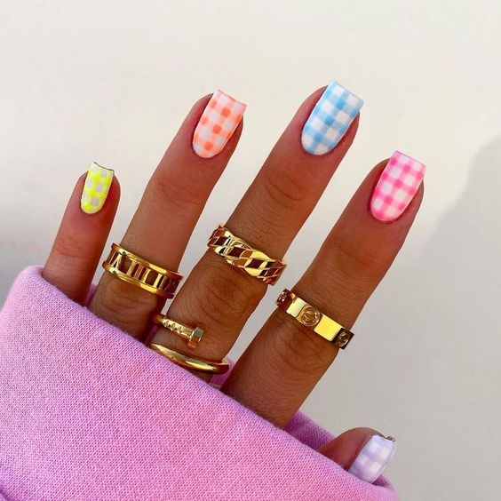 picnic nails for summer