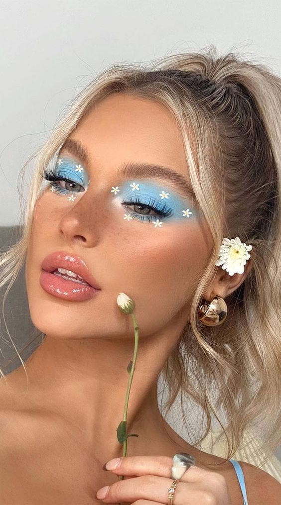 blue flower makeup for teenage girls