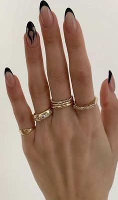 homecoming nail ideas for black dress