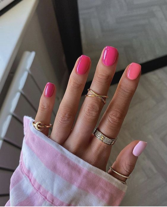 homecoming nail ideas for pink dress