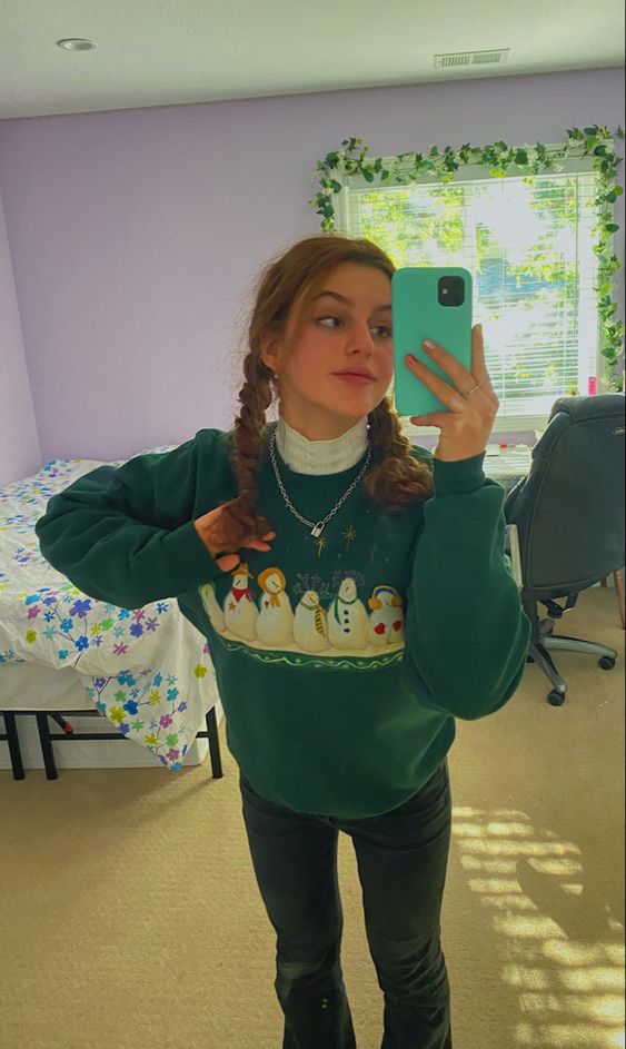 retro Christmas sweater for teenage girls