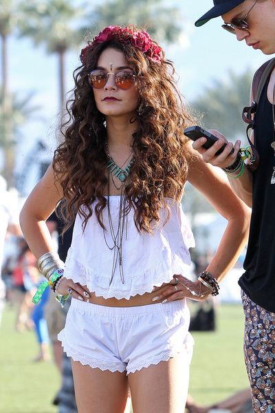 flower crown Coachella hairstyle