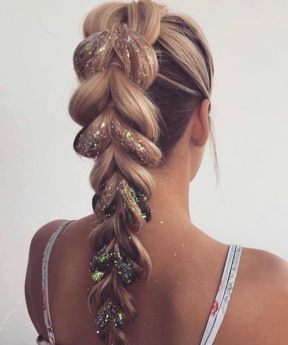 Coachella ponytail braid