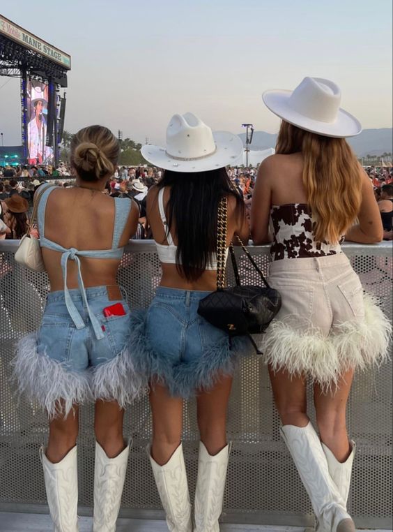 cowgirl Coachella outfits