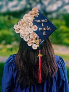 easy graduation cap