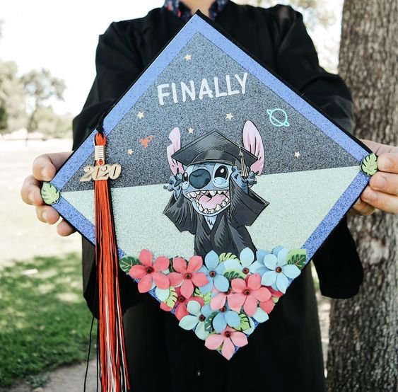 Lilo & Stitch cute graduation cap ideas