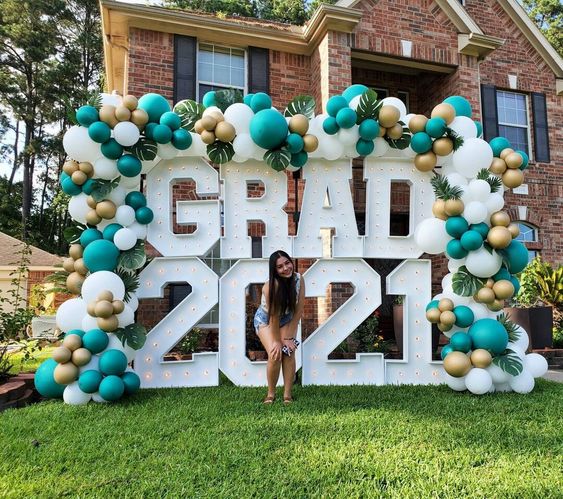 backdrop ideas for graduation