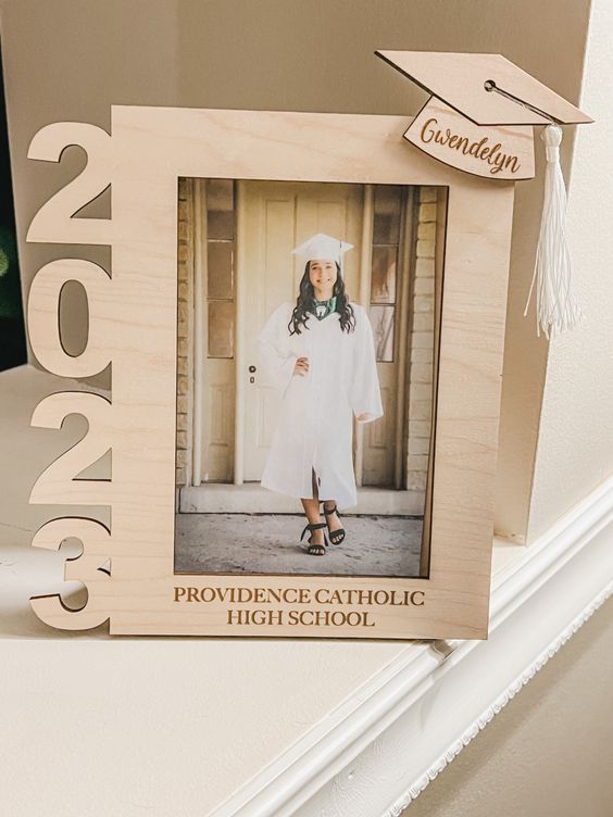 custom wood graduation frame ideas