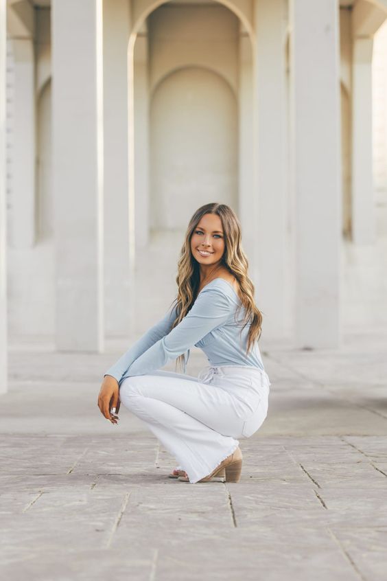 Senior Girl Session | Leaves | Green Jumpsuit | Pose Ideas | Iowa Senior |  Billy + Ka… | Senior girl photography, Senior portraits girl, Photography  senior pictures