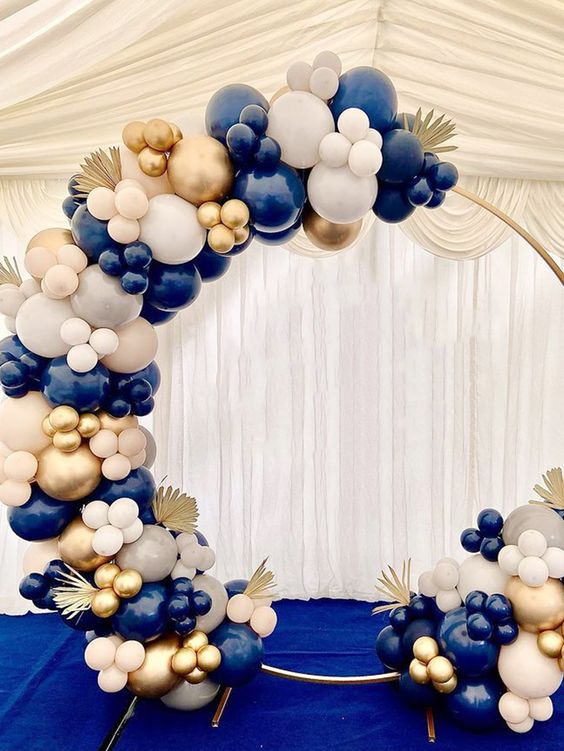 balloon ring photo backdrop