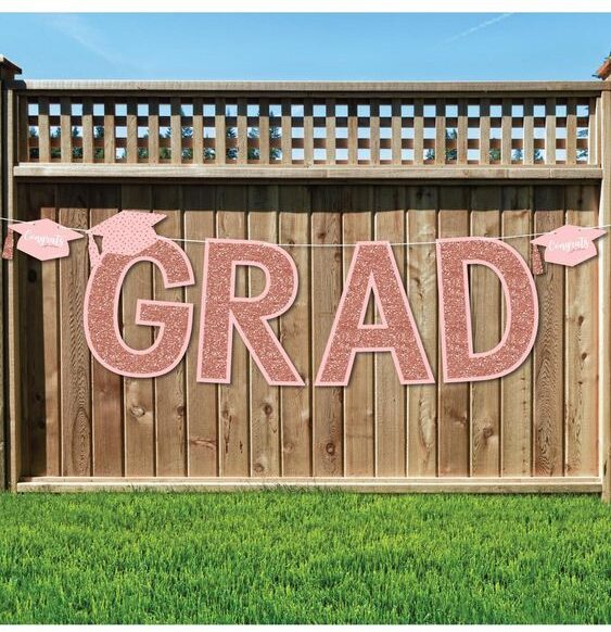 simple college graduation backdrop ideas