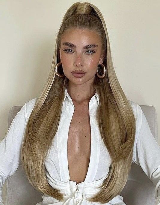 blonde prom hairstyle