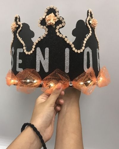 how to make senior crowns