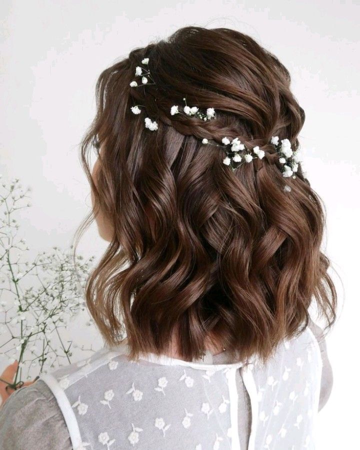 half up half down hairstyle