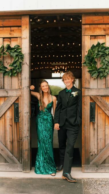 50 Best Prom Couple Outfits In 2023