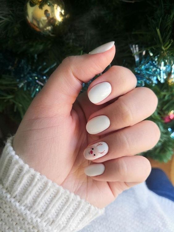 simple and cute acrylic nails