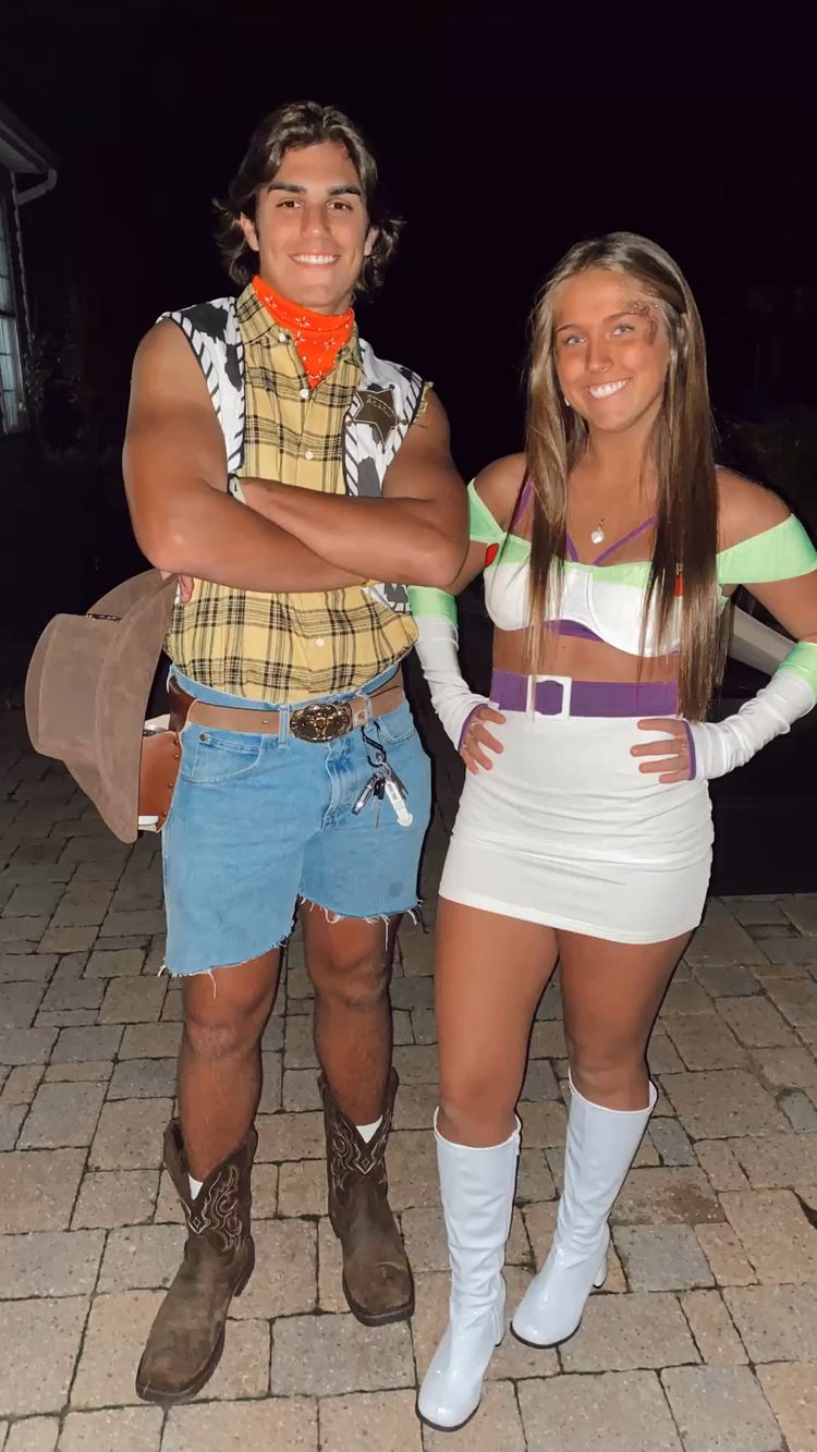 best teenage guy couple costume
