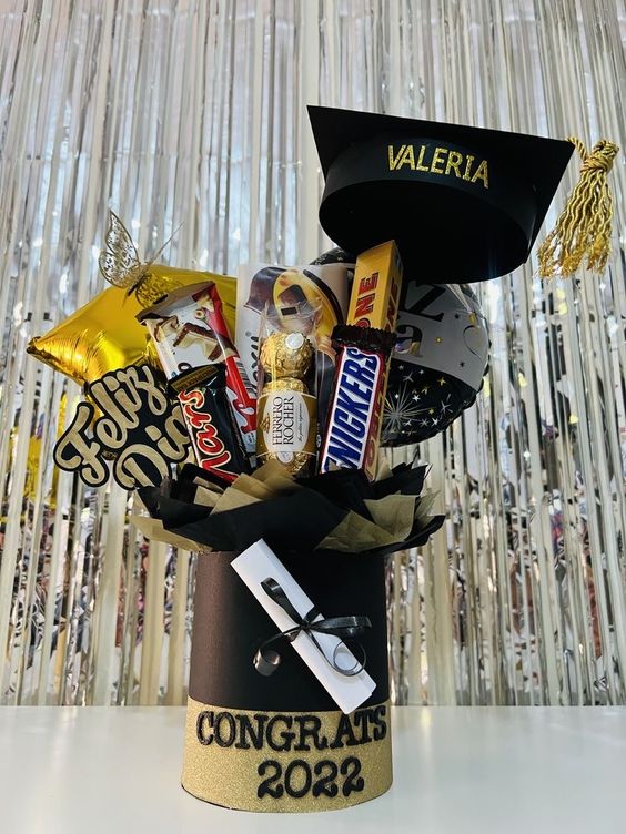 Centerpiece ideas for graduation 