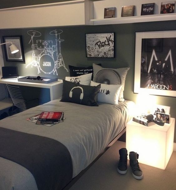 13 year old room for guys 