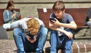 12 Pieces of Advice ’70s Teens Would Give Gen Z Today