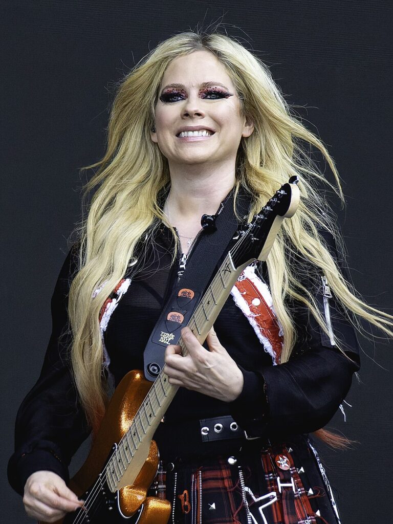 Avril Lavigne Was Replaced