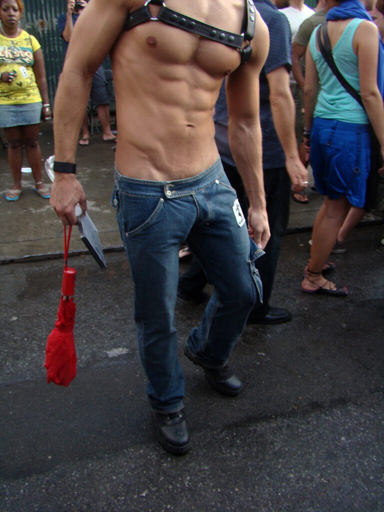 Low-Rise Jeans