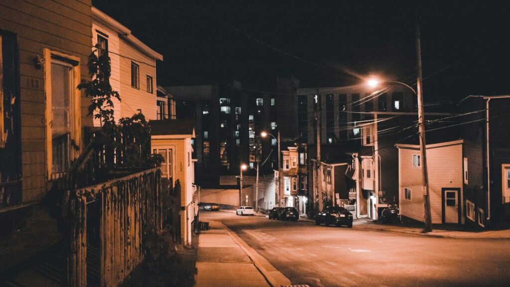 Ignoring the Neighborhood Vibe