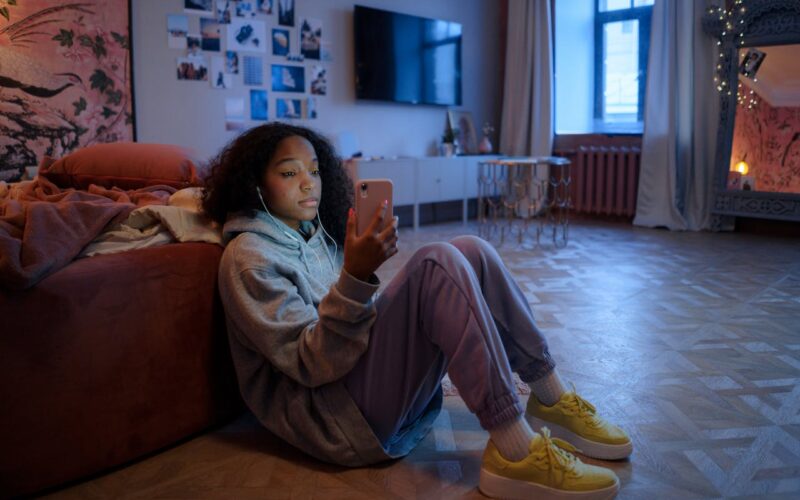 10 Things in Your Room That Quietly Mess With Your Mood
