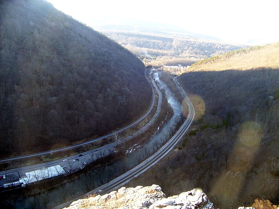 Mountainside (Hillside Seclusion With Views)