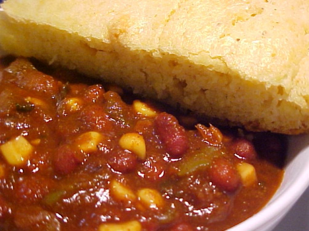 Chili with Cornbread