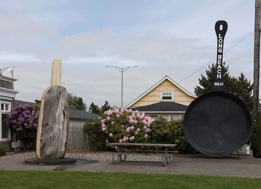 The World's Largest Frying Pan (Long Island, New York)