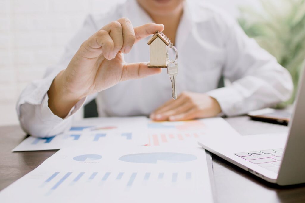 Unlicensed Real Estate Agents