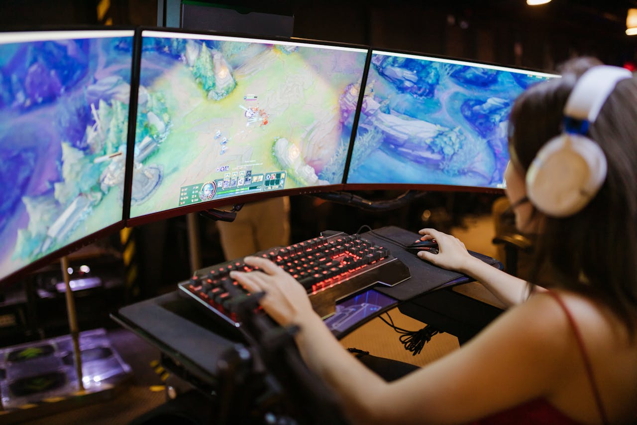 Esports and Game Streaming