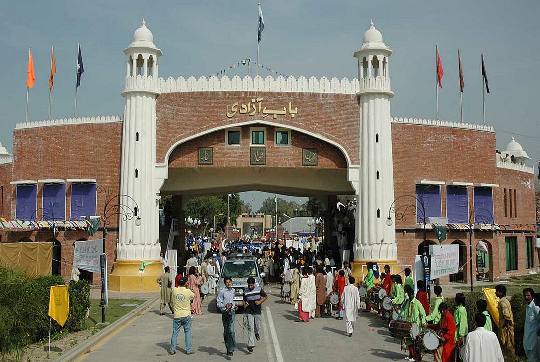 India-Pakistan (Attari-Wagah)