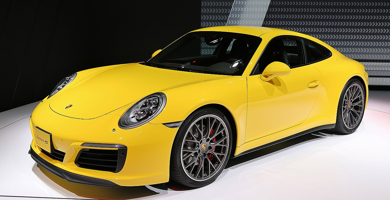 Cars That Compete With the Porsche 911
