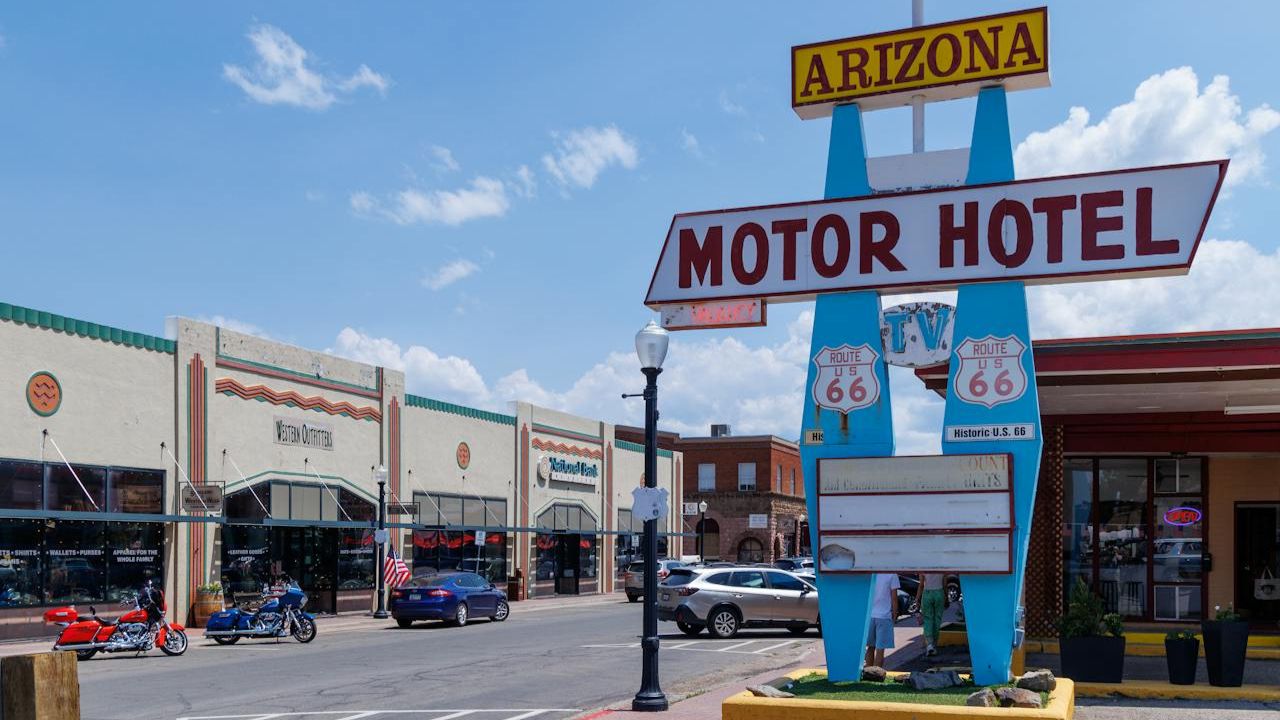 15 Historic Route 66 Attractions You Need to See at Least Once