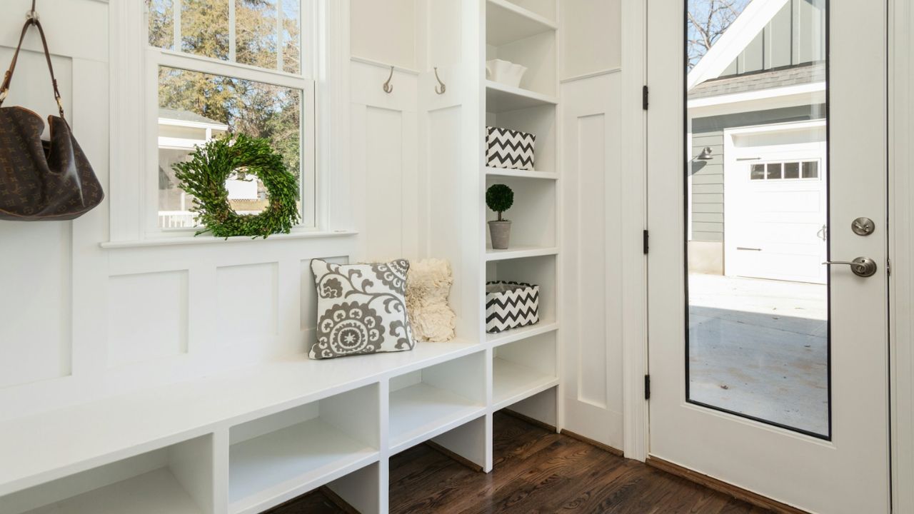 Entry Bench + Hooks Wall