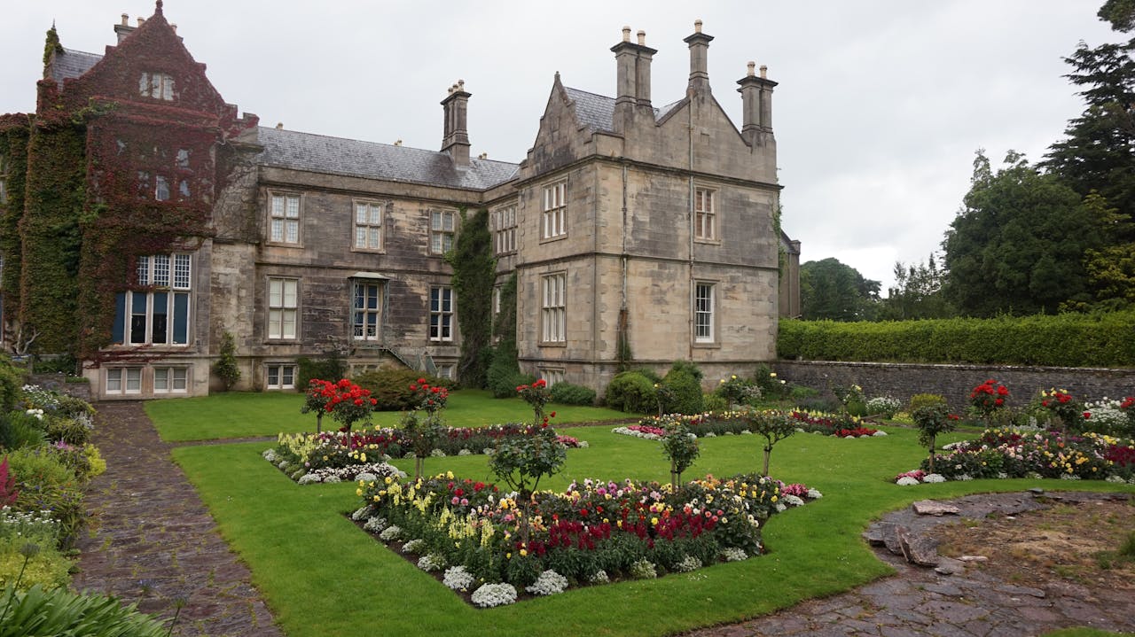 McMansions: Oversized Homes Struggling to Find Buyers