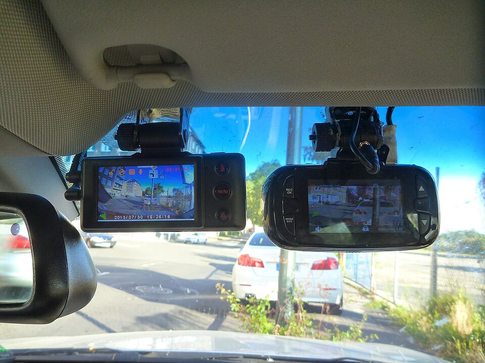 Windshield-Mounted Dash Cams Prohibited In Massachusetts, Allowed If Clear In Rhode Island
