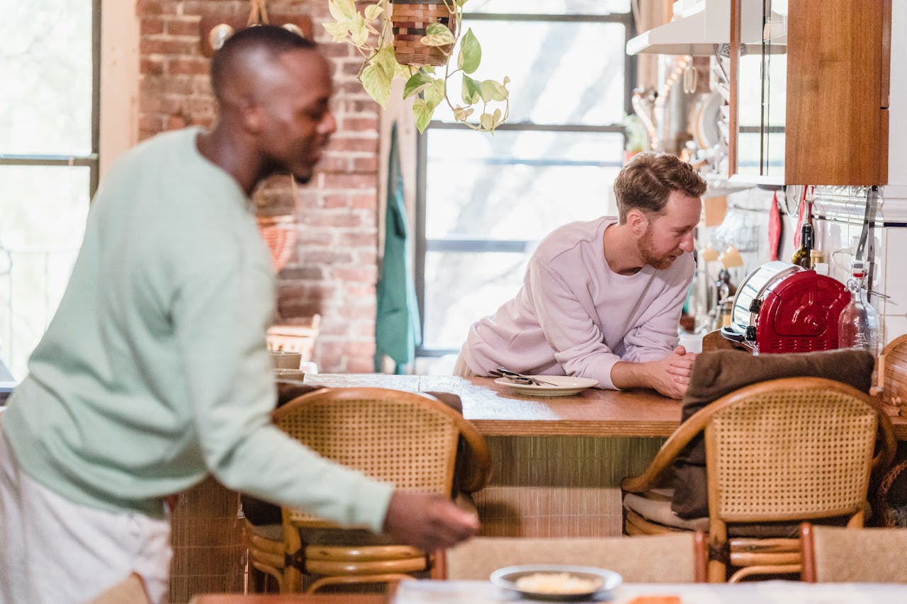 Keep Phones Off The Table During Meals