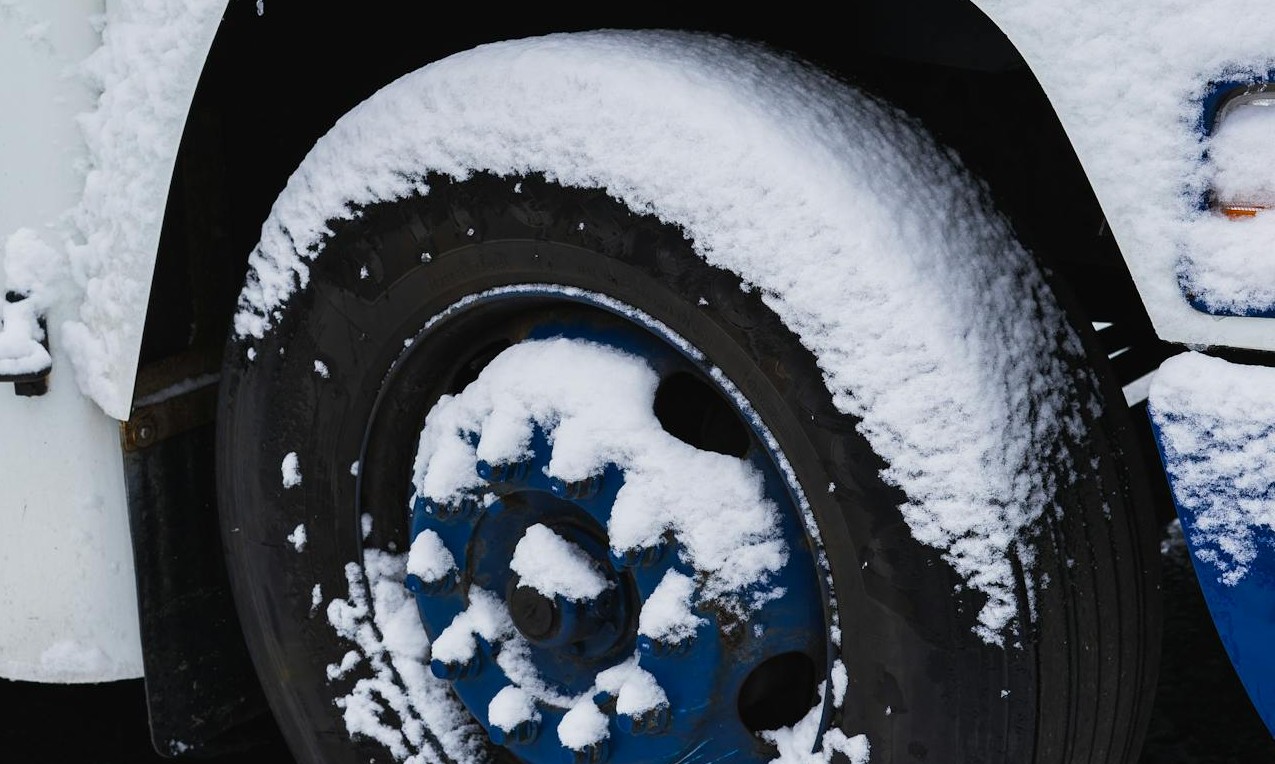 Studded Tires Seasonal In Indiana, Generally Prohibited In Illinois